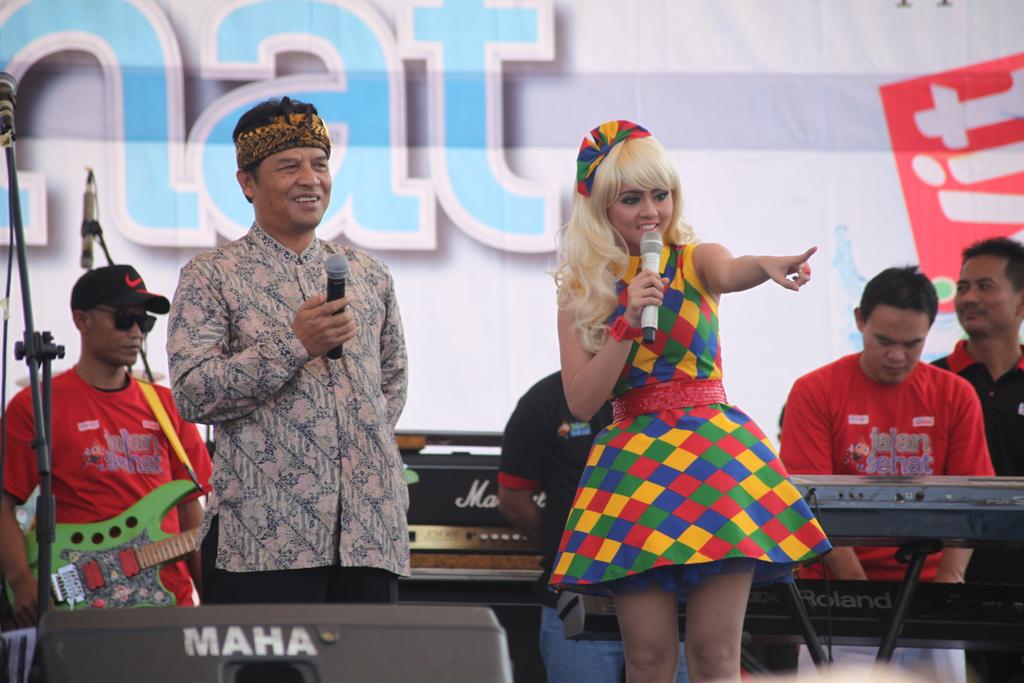 Kang DN feat Janeta Janet pd acara Gerak Jalan Santai Bersama Alfamart Lap. Upakarti Soreang
#SalamSABILULUNGAN
