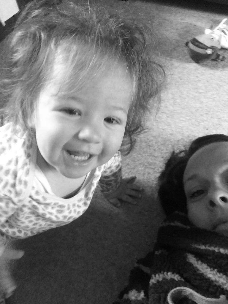 NikkiG1013's tweet photo. Sunday morning chilling with this menace! #family #niece❤️ http://t.co/gyB2s1HNMF