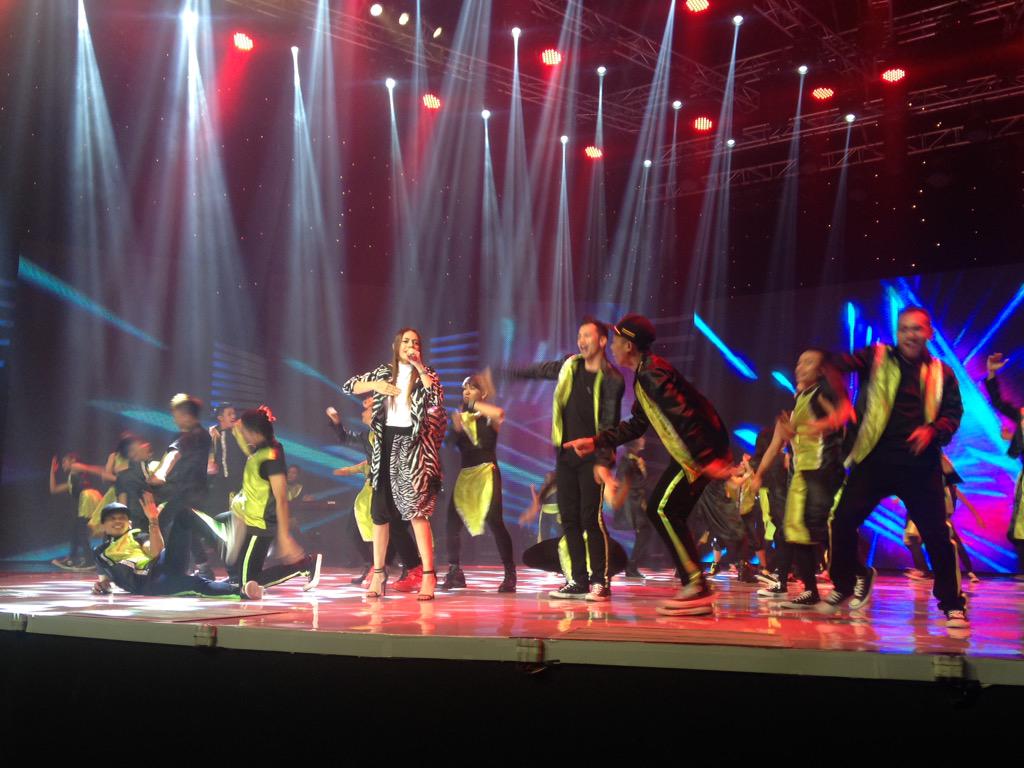 TheDanceIconID's tweet photo. Ayo semua gojigo bareng @shae_official #TheDanceIcon http://t.co/a5DI3lGYeQ