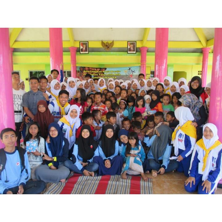 tamanbacaIKPL's tweet photo. Acara yang asik bersama #palmagita http://t.co/FZMVgudPPj