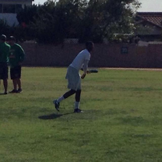 J_Capital_'s tweet photo. Work hard in silence and let my success be my noise 🙌🏾💪🏾💸 #FCHW #Varsityquarterback #D1Bound http://t.co/Q0FL8VMbRy