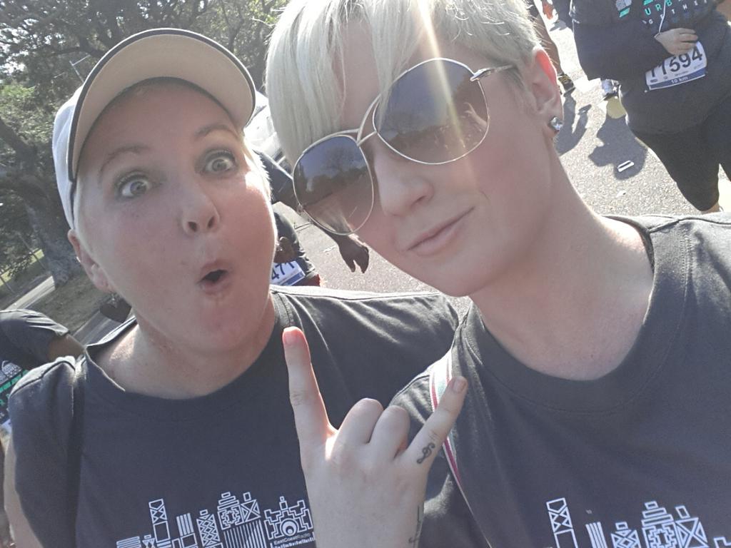 Samipunk96Ss's tweet photo. #healthyselfie #bigwalkforthewin #bigwalkdurban #posers #crazymom #funnyfaces @ecr9495 @DurbanBigWalk http://t.co/GvnV6CxLFB