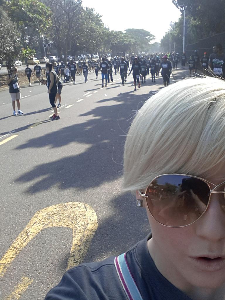 Samipunk96Ss's tweet photo. #nowthatisacrowd #bigwalkforthewin #bigwalkdurban #healthyselfie #10km #almostdone @ecr9495 @DurbanBigWalk http://t.co/ndNqb1qZeZ