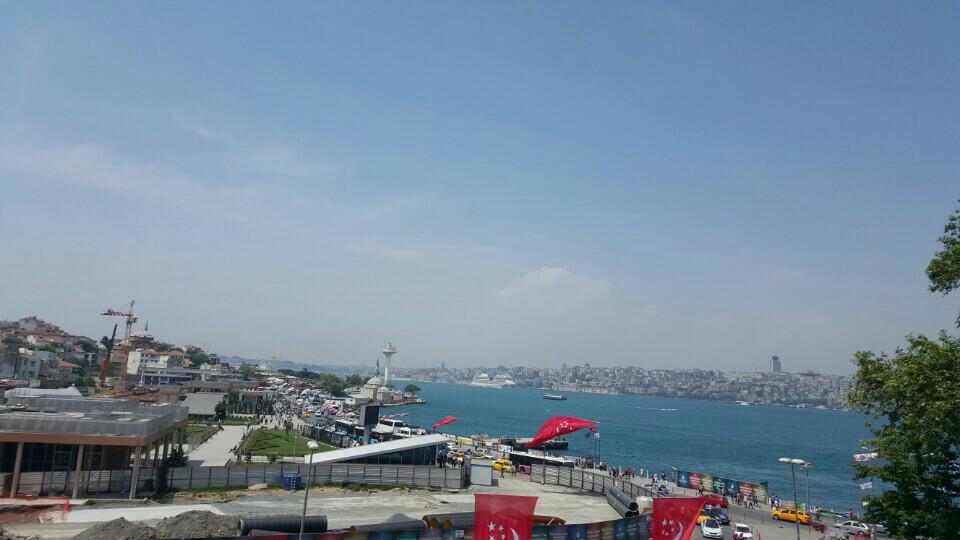 damlaozyurtt's tweet photo. Pazarların vazgeçilmezi kahvaltı 😍 (@ Sea Point Restaurant &amp; Cafe in Uskudar, Istanbul) https://t.co/cmT24QslAP http://t.co/YkYpsOoGeC