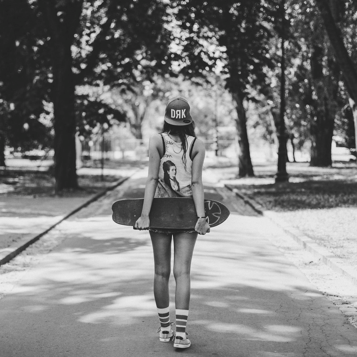 TheXSports's tweet photo. #DRK #skateboarding #girl #skateeverydamnday #sexy #wonder #skateboard #skatergirl #streetstyle #skater #LA #XS http://t.co/9hS6lkNjti