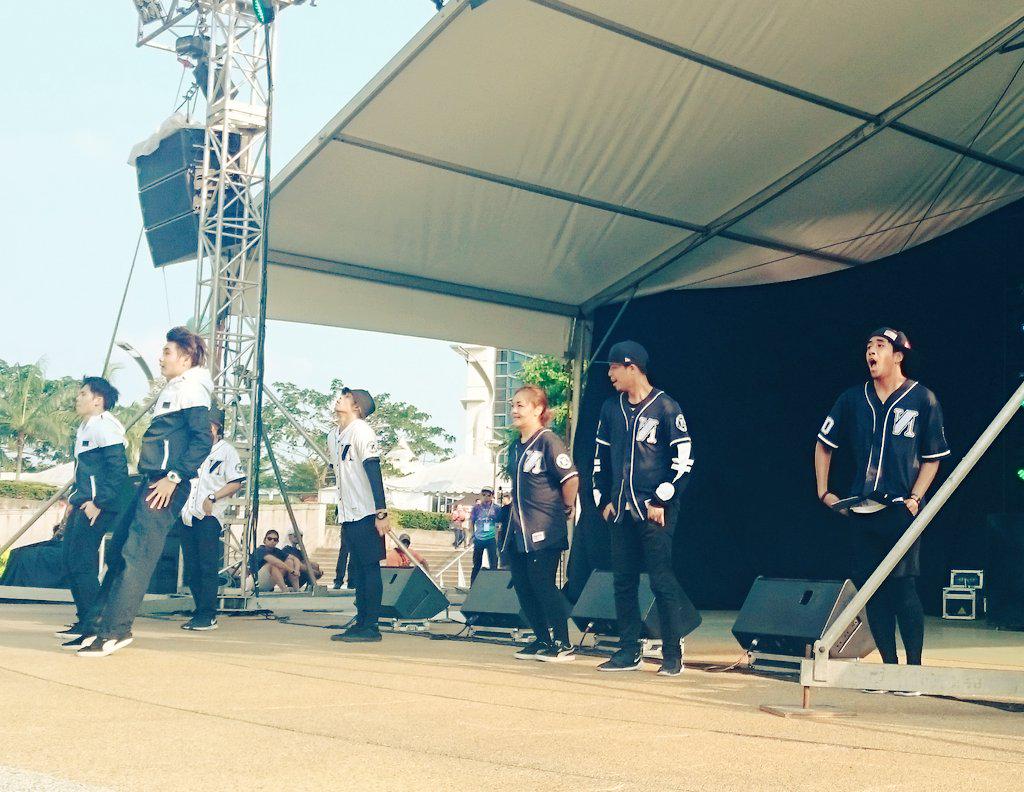 HBN2016's tweet photo. Hip hoppers rejoice, Inversion Crew + Eyesolation are performing on Pentas Timur, Zone Active #FBP15 http://t.co/kbs7K2MVfp