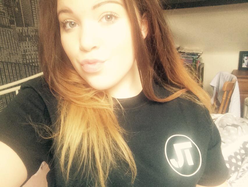 AmyLee2001's tweet photo. @asjoshtaylor 😍got one 😉 http://t.co/BvTeUW3GSI