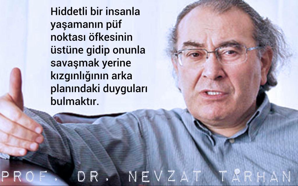 Nefsi sadece aracı bilebilen Necip Fazıl'dan rahmetle;
"İlahi irade elinde kamışım,
Ben ha yazmışım ha yazmamışım"