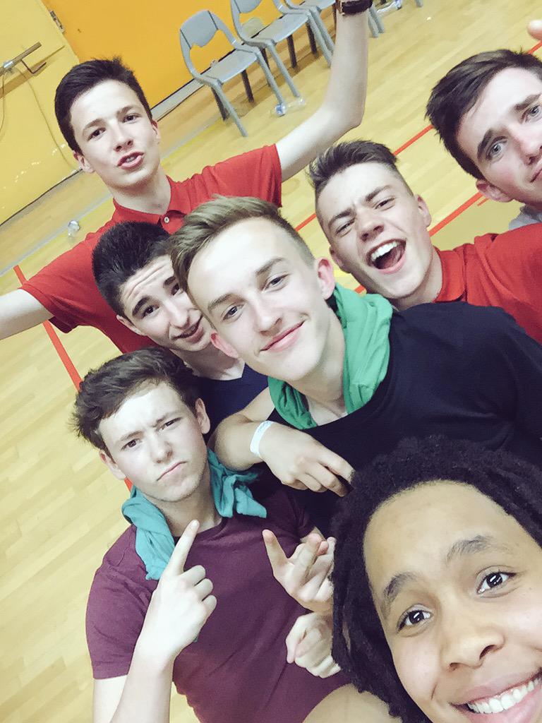 Elodu971's tweet photo. Selfie Victoire avec Mes Boys.  En route vers ligue 2. @CBIfs1 #TeamCbifs http://t.co/apT1Mmuh57