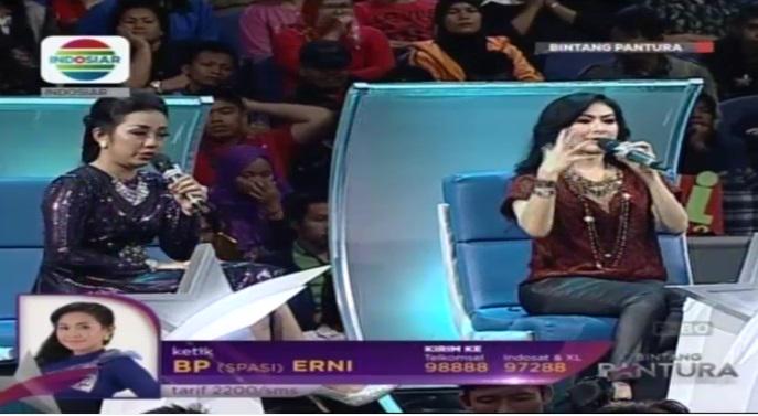Indosiar's tweet photo. Siapa nih yang lagi asyik nonton #BintangPantura ? yuk tweet dan kirim tweetpict kalian http://t.co/Yd3cJEOJtJ