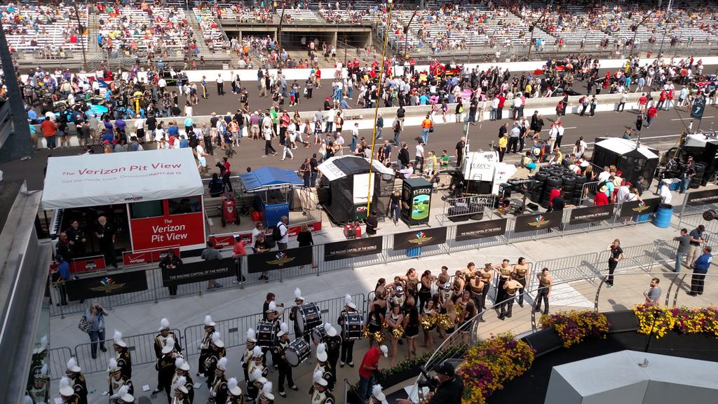 wrtv's tweet photo. Starting to get crowded in here... #almostracetime #indy500 http://t.co/9nDqLhJvqD
