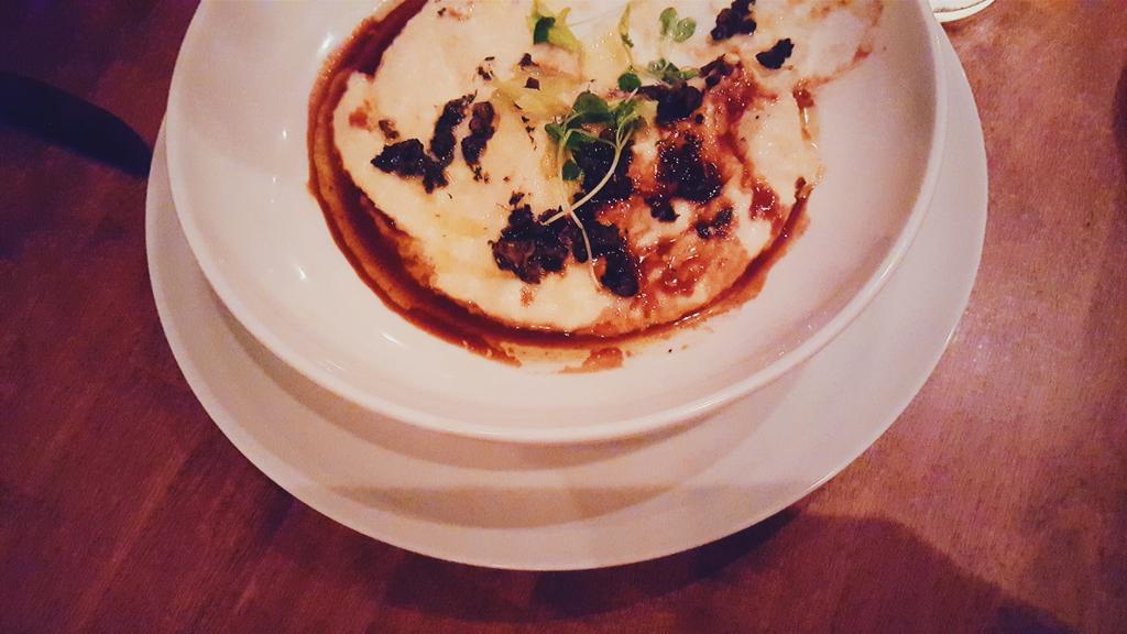chicagogluttons's tweet photo. it aint grits, bruh @Boeufhaus http://t.co/fbpcO8qLmu