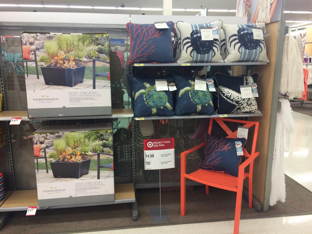 MissaCharissa's tweet photo. Driving patio $$$ right as our guests walk in!  #summertime #g191swagger @Adam_Reiter @MindiT661 @Lindy_4 @S_Velen4 http://t.co/K5VzqFpzct