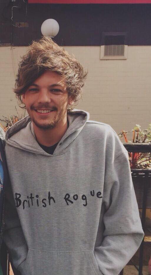 triizdias's tweet photo. Não importa quantas vezes eu dizer que voce é maravilhoso nunca vai ser o suficiente  #DearLouis http://t.co/1rIja9tTfb