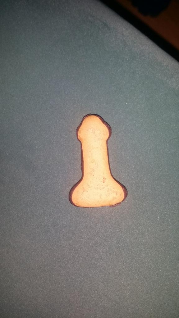 tatehummer's tweet photo. @ErosCruzUrea y sus galletitas jajaja http://t.co/fgjYGiZvSj