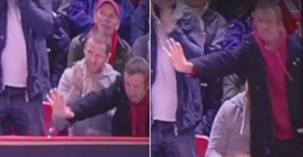 MUFCRedline's tweet photo. How many times are Stoke going to score before half time?

'Five times mate' http://t.co/Qj8FcdK9re
