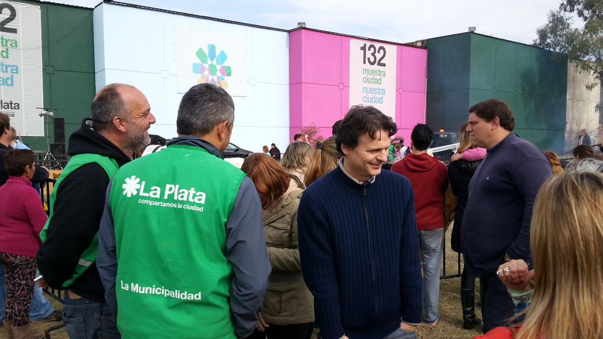 Compartimos el guiso de lentejas solidario más grande del mundo a beneficio de varias instituciones #LaPlata