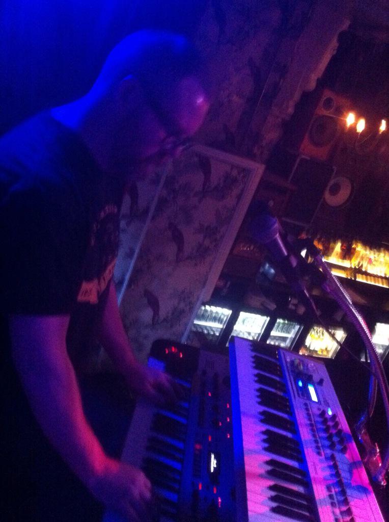 Getting ready to play <a href="/SoundCity/">Liverpool Sound City</a> with @davemcCabe1 after the great gig at <a href="/DeafInstitute/">The Deaf Institute</a> last night - see you there!