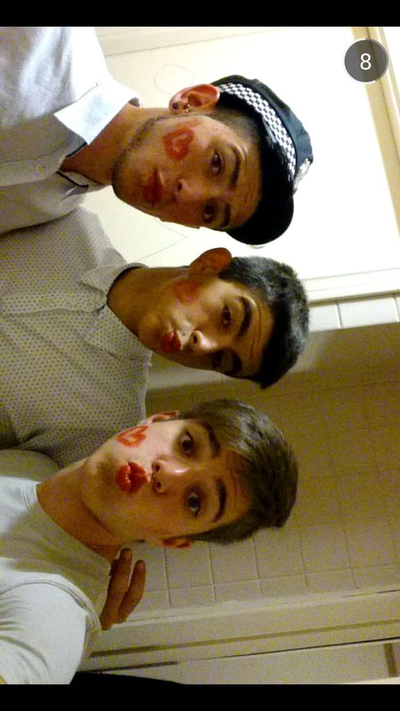 AlexCubititos's tweet photo. Los que nunca fallan 💕👌. CD3.  @Alvarito5uds @carlosuds http://t.co/Uem61MleCu