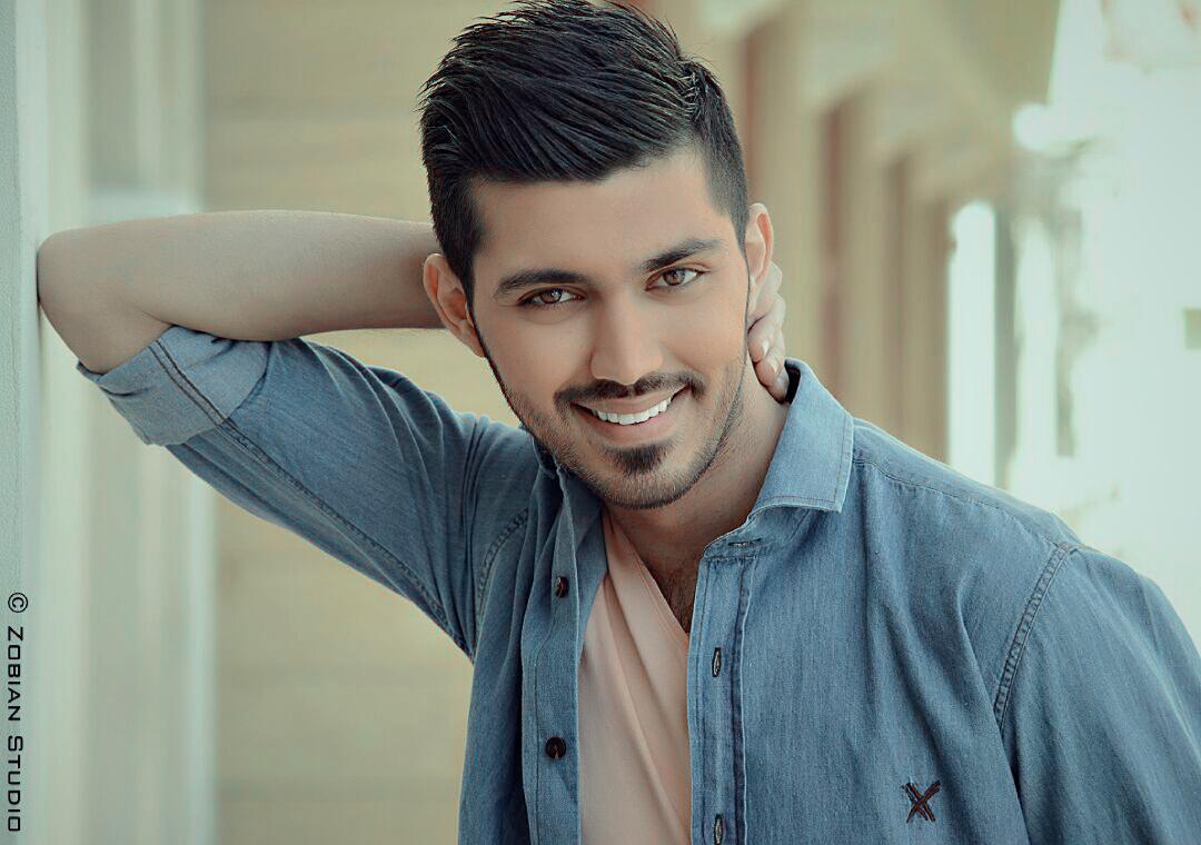 zakichreif's tweet photo. كُـلّ جَمَالِيّات الْحَيَاة حَوْلَكَ..
لا تُسَاوِي شَيْئاً مَا لـمْ تَكُن نَظْرَتُكَ لَها جَميـلَة ...
#نهاركم_سعيد ❤ http://t.co/AyoemxAflL