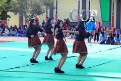 SeishunGirlsP's tweet photo. Yosh ini waktu bawain lagu AKB48 - Kibouteki Refrain loh >...<)/
ini juga termasuk DEBUT kita loh >,< http://t.co/GGxv7vFc5q