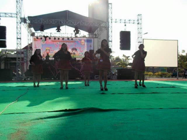 SeishunGirlsP's tweet photo. ini waktu event di @smartergojfest yeyeyey >..< ini pas lagu KFC :3 http://t.co/WkG9YRFXvk