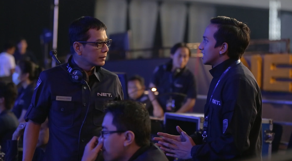 mdtvindonesia's tweet photo. Sambil menunggu NET 2.0, yuk nonton @TheEast_NET sekarang! Ada CEO NET. @wishnutama loh. Spesial! #TheEastHUTNET http://t.co/tZYPpvWiAs