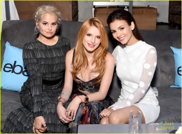 EyeCandyFrance's tweet photo. #PHOTO Victoria avec Debby Ryan et Bella Thorne : http://t.co/dYlt35aio4