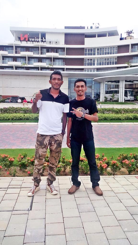 RizalBilly's tweet photo. Holiday in bintan resort http://t.co/mKpeWOm8hN