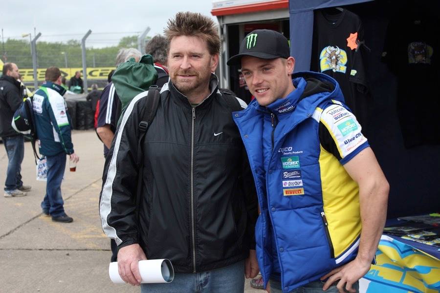 LowesTwins's tweet photo. @alexlowes22 & his fans @DoningtonParkUK @WorldSBK #GoLowes #22
( pics by @MarkKelly5508 ) @CORINNEPOWELL http://t.co/JGV1hqfMEZ