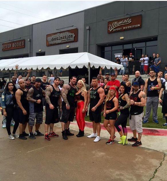 ShelbyDueitt's tweet photo. Had a blast with the @5PercentNutri crew in Dallas at #Fitcon2015 yesterday! #FitConTexas2015 #5percenter #fitfam http://t.co/teLuvWg2MG