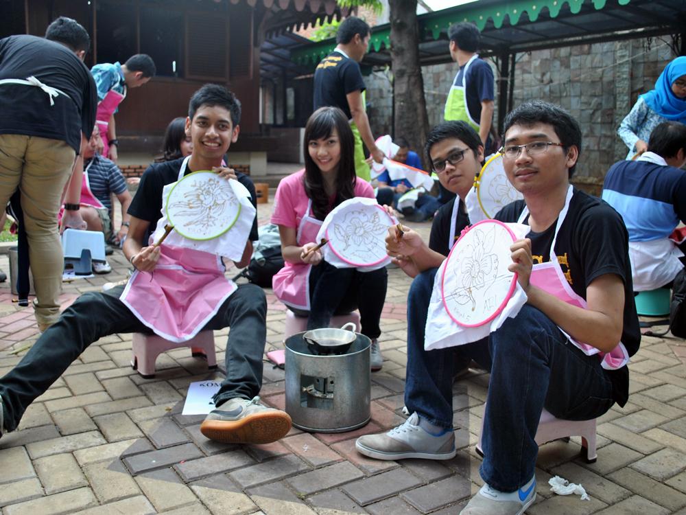 HaiMagazine's tweet photo. #HAIphotos: #MembaTik Bareng JKT48 Team T 

http://t.co/fLNJQBNT3x http://t.co/py0TSArB7s