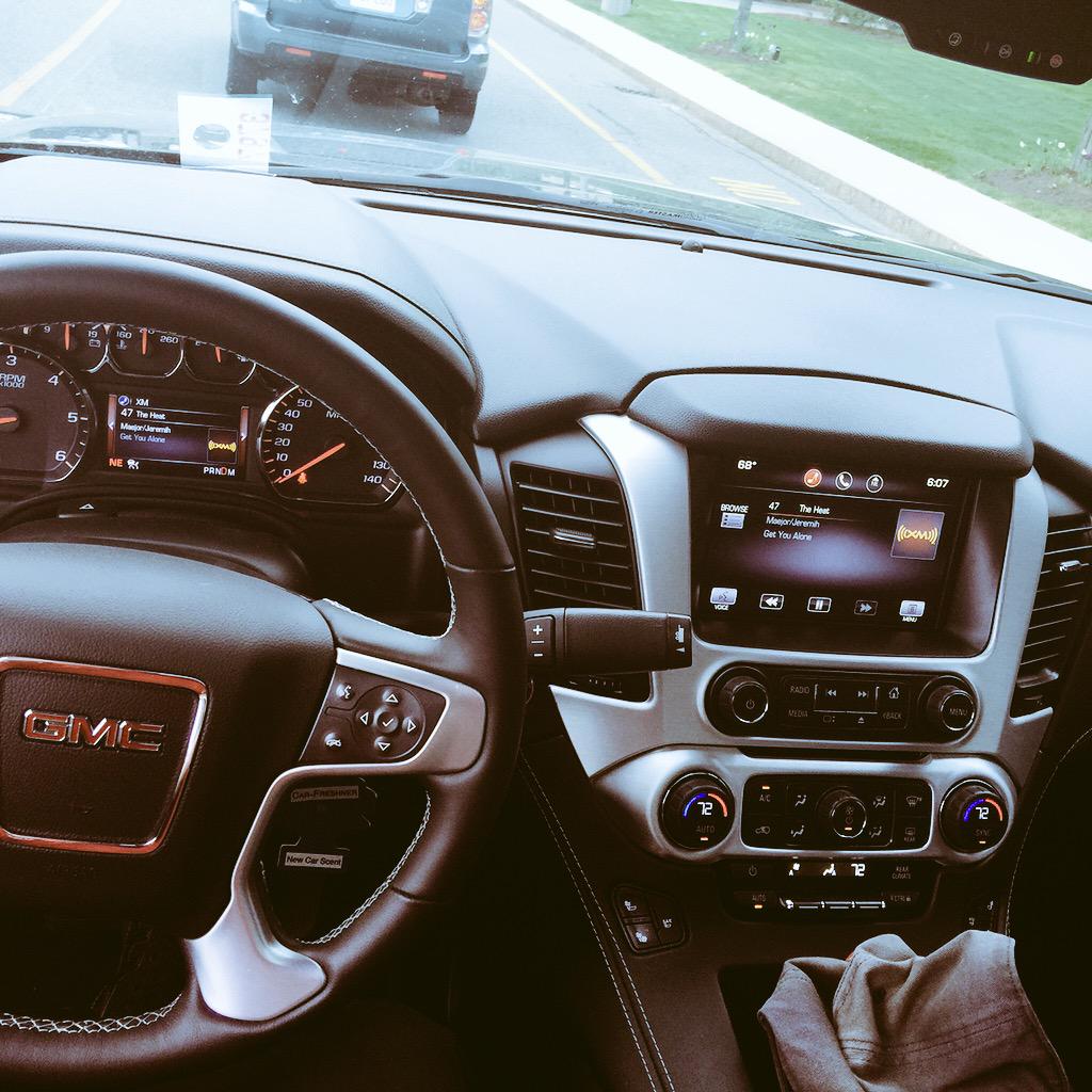 MrAutoCrit's tweet image. The new @ThisIsGMC trucks are actually a really nice place to be these days #GMC