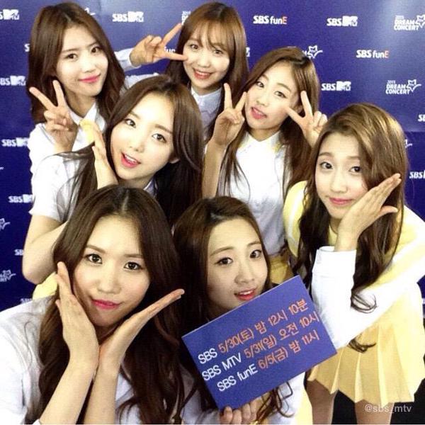 [PIC] 150523
Lovelyz @ Dream Concert 2015.