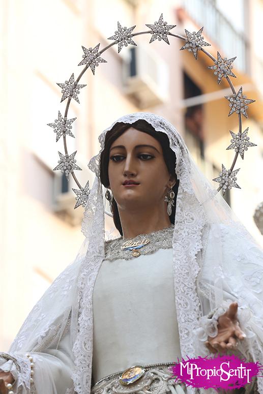 BoqueronOro's tweet photo. #galeria Málaga: Procesión gloriosa de M Stma del Rocío
FOTOS DE @FotoSegovia http://t.co/LmzACGry4V #CofradiasMLG http://t.co/HiyXJ2tLiB