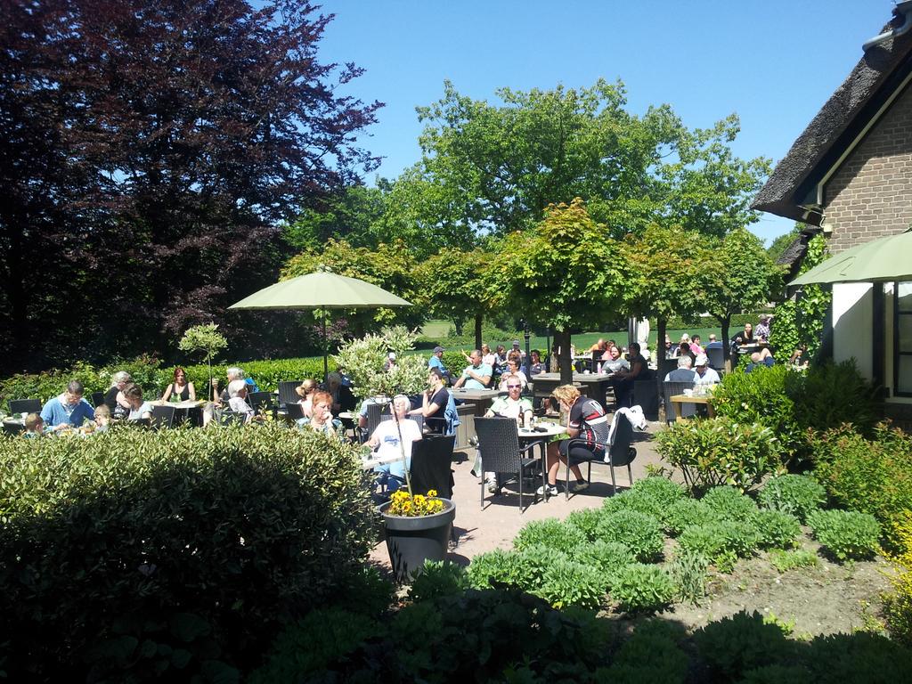NikoHooijer's tweet photo. Het wordt weer een #mooiedag  op het #terras van #brasseriehetnieuwejachthuis in #hoogsoeren #GezelligsteTerras  ! http://t.co/RVsc7Qvx2L