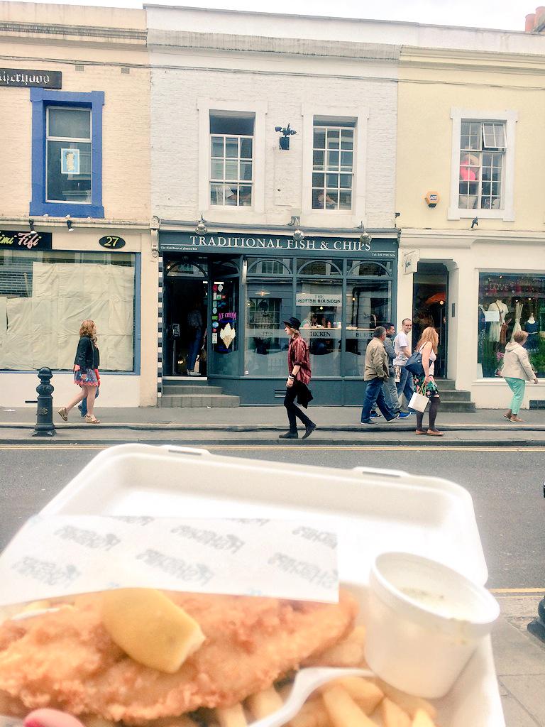 HibiscusTravllr's tweet photo. @FishhouseNH #fishnchips #sundays #london #foodie http://t.co/D4IJmUdvKd