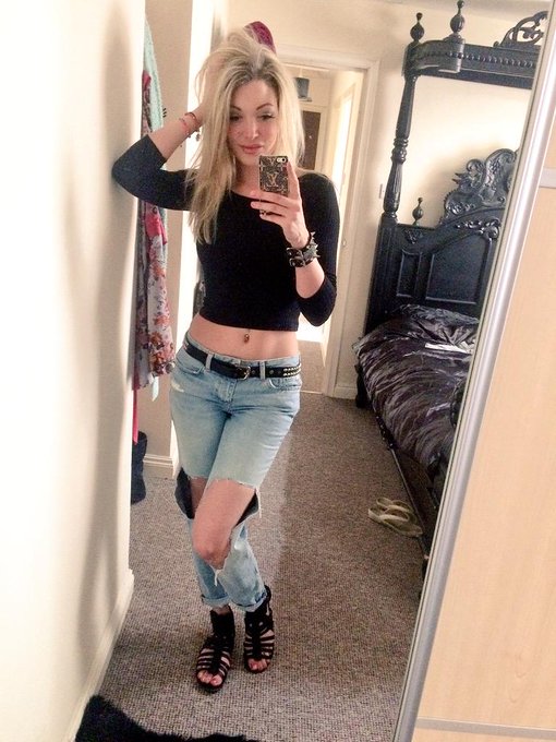 Shenanigan time 😜 Hope everyone has a great bank holiday! http://t.co/j1qmmuGmgE<a href="/tag/glasgow"class="tags"><span>#glasgow</span></a>