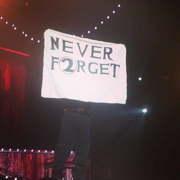 Loponcio's tweet photo. Hace 5 años, el metal perdió a un grande: Paul Gray.
Te queremos Paul #NeverForget #2Ever http://t.co/SdPW7IRFN8