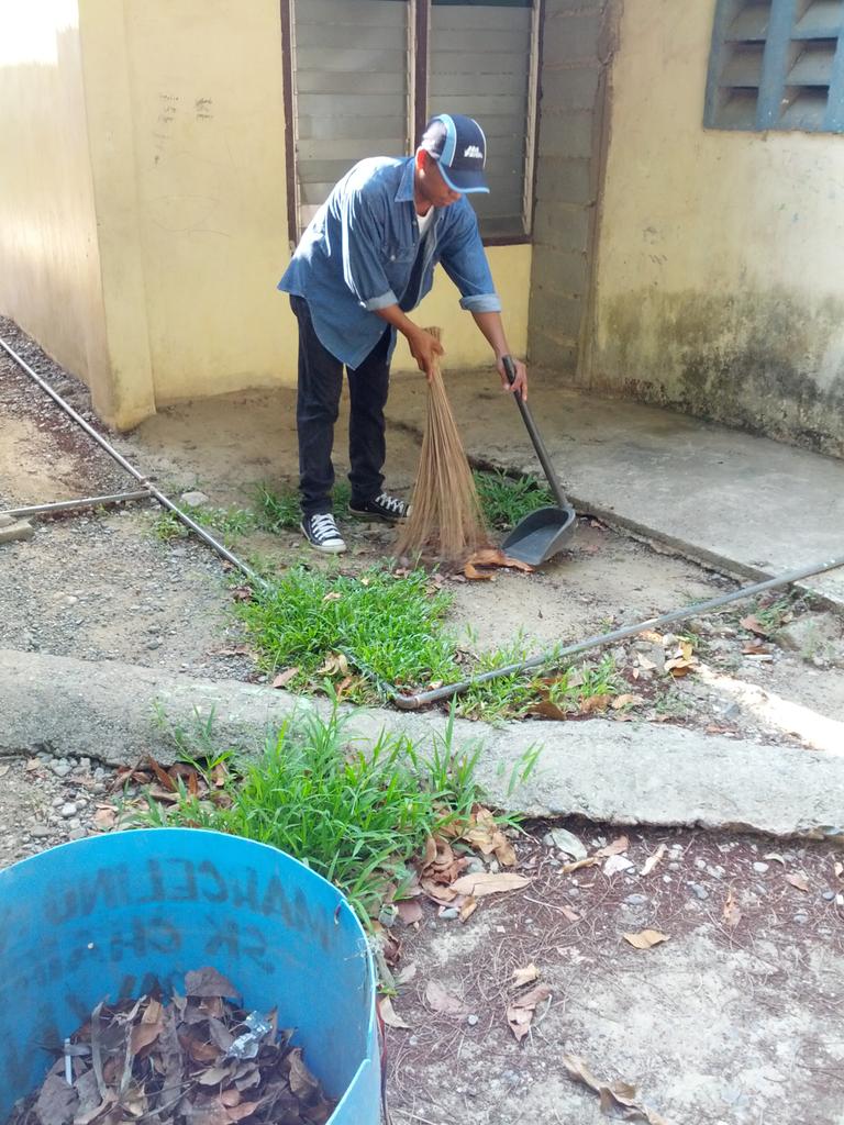 GLocquiao's tweet photo. #brigadaskwela lgu urd. City http://t.co/z2JlkX2W9g