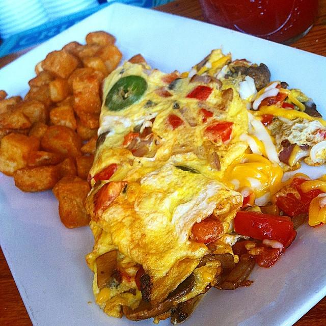 downtowndiane's tweet photo. Feeling #Spicy? Try The #Jalapeno Omelette @NoWayJoseCafe #FederalHill http://t.co/rJxz7NuTrj http://t.co/QdOSCwWd4L