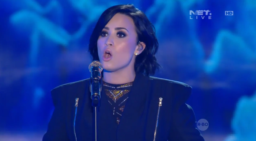 mdtvindonesia's tweet photo. NOW - @ddlovato - Let it Go #NET2Anniversary http://t.co/5jrnaDEabY