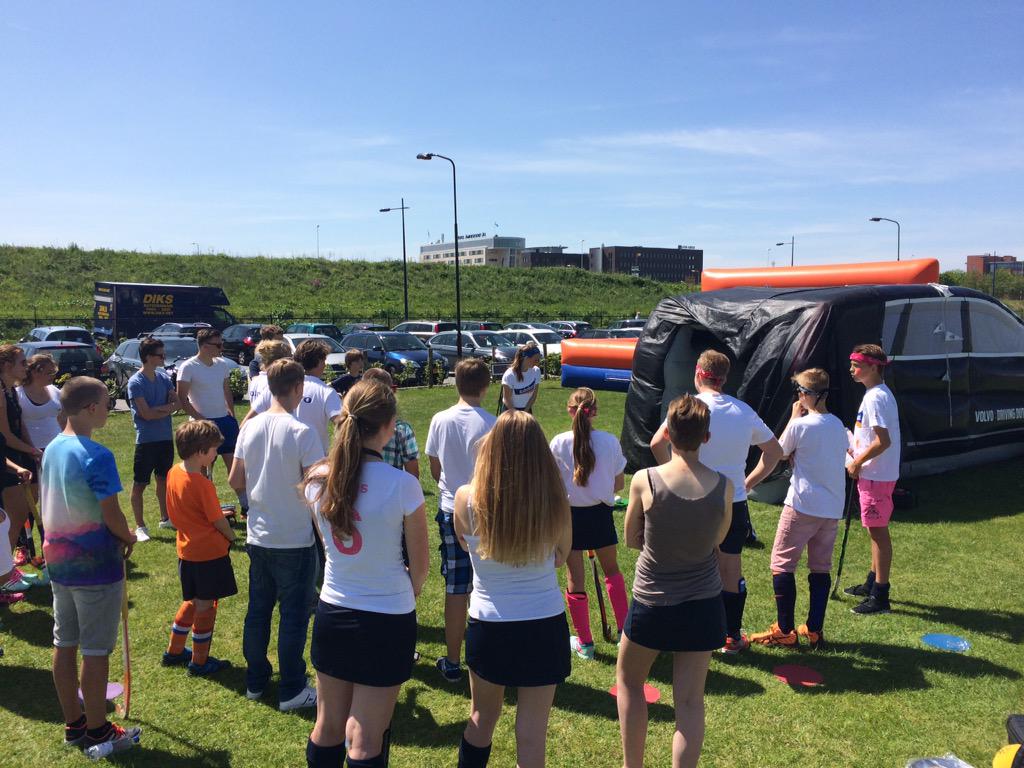 Vandaag zijn wij aanwezig op de tournooien van <a href="/MHCHoevelaken/">MHCHoevelaken</a>, @HC_Eemvallei en <a href="/amhchockey/">AMHC Amersfoort</a>!