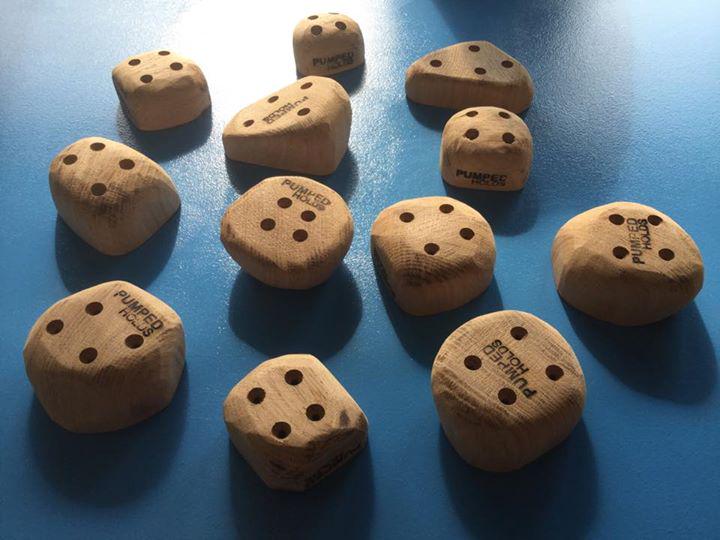 PumpedHolds's tweet photo. A few screw holds currently enjoying sunny California ~ http://t.co/uVjGwkmqH2 ~ #Woodenscrewholds #oak http://t.co/C28Yq9260r