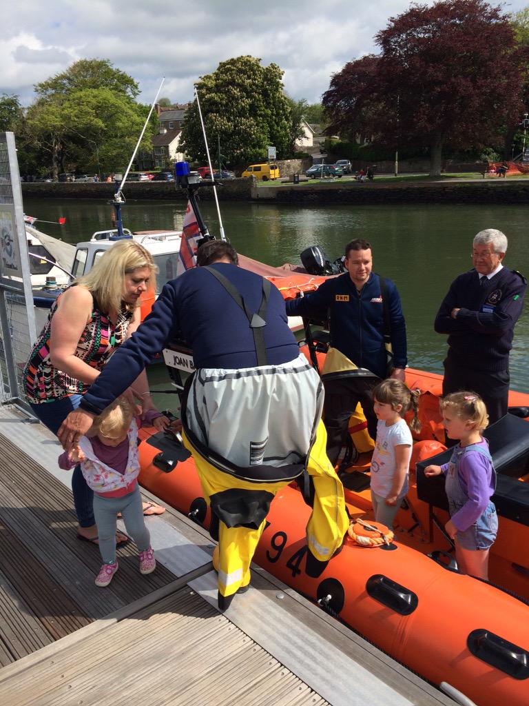 devon999live's tweet image. 