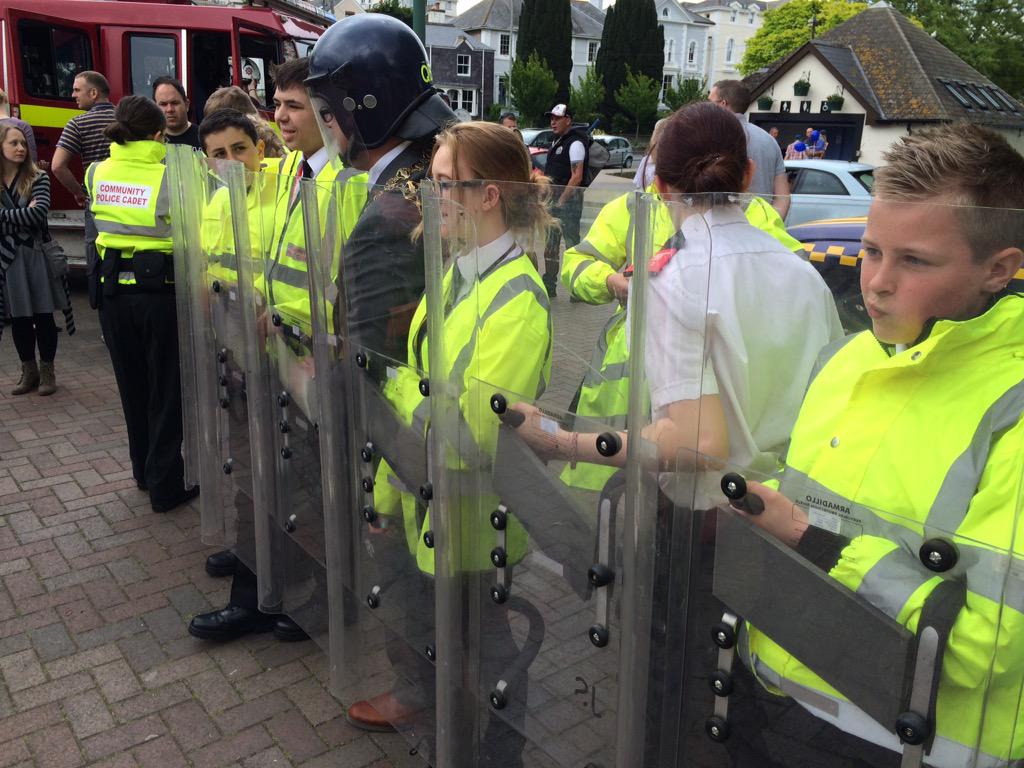 devon999live's tweet image. 