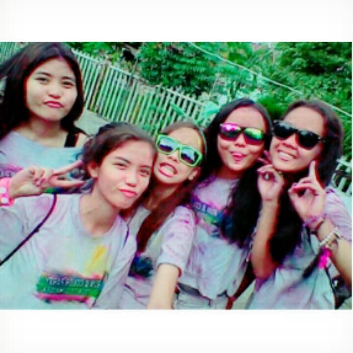 ddkxidisii's tweet photo. #runcolorandparty2015 #pkuruncolorparty http://t.co/qIsekC6O9L
