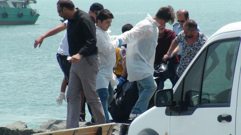 İstanbul'da şok ölüm! Balıkçılar fark etti! Sol kolundaki iz... bit.ly/1Erislx