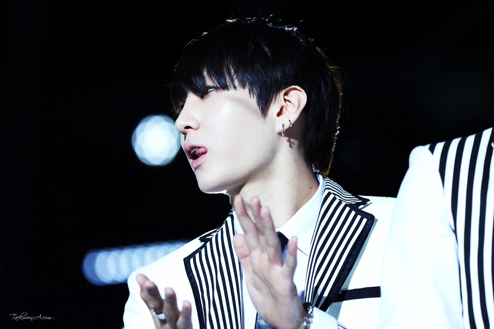 CFxxcrNUEAEk4la.jpg:large