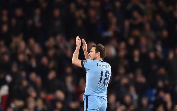 Footballtweet's tweet photo. Frank Lampard scores on his last game in the Premier League.

Steven Gerrard is losing 3-0 to Stoke in his last game. http://t.co/bJWZrK7SDt